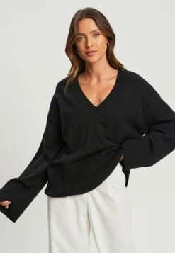 Tussah Sara- Trui - Black -Tussah 030a405c3d18416aa59b473ac4f20403