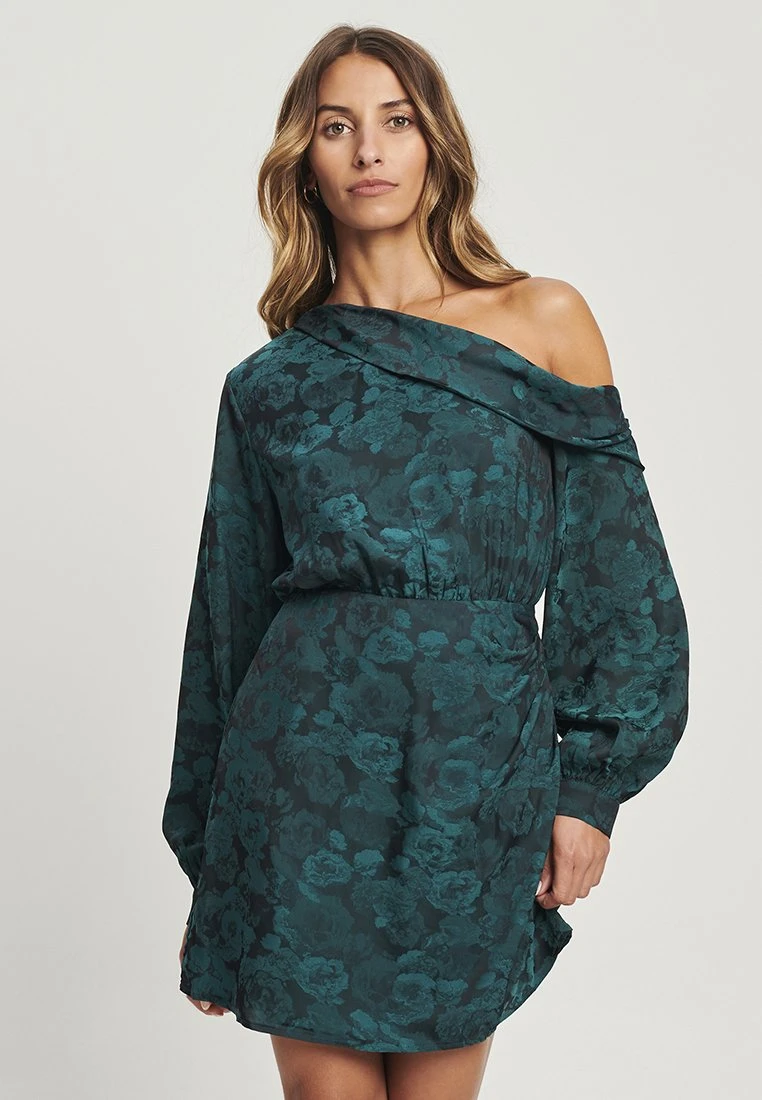 Tussah Nylah - Jurk - Emerald Jacquard 1 Tussah Nylah - Jurk - Emerald Jacquard