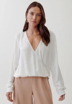 Tussah Madelyn- Blouse - Ivory