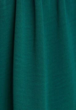 Tussah Liana - Jumpsuit - Emerald -Tussah 2e1f09ad3d214279b047159060c43b83