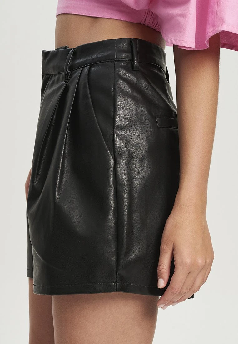 Tussah Gwen- Shorts - Black 3 Tussah Gwen- Shorts - Black - Afbeelding 3