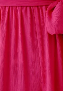 Tussah Sabrina - Jumpsuit - Hot Pink -Tussah 31c7ebca7b004f0b8c71ab343bc0e41b