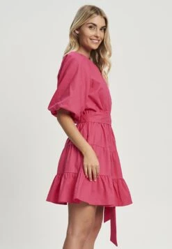 Tussah Matina - Jurk - Hot Pink -Tussah 4604565824bf4792bdc902110604b545