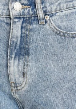 Tussah Elle - Flared Jeans - Light Blue Wash -Tussah 476e81b9f3bf465f9c22453109b43805