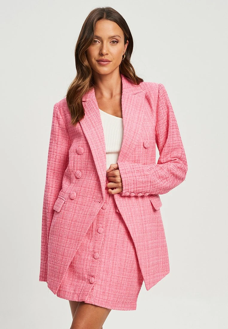 Tussah Amber - Halflange Jas - Hot Pink 1 Tussah Amber - Halflange Jas - Hot Pink