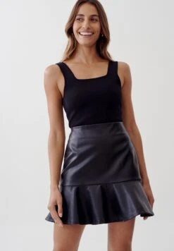 Tussah Andrea - A-Lijn Rok - Black Pu