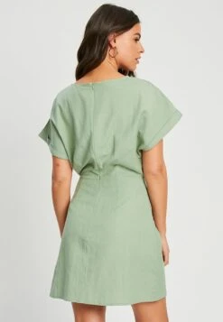 Tussah Corina- Jurk - Sage Green -Tussah ac0fb9ad178941c19f4d944378a61e88