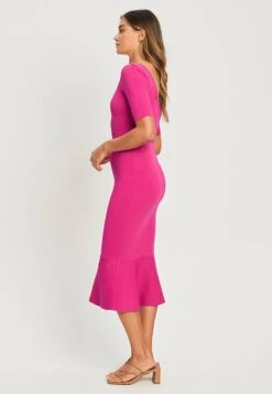 Tussah Clara - Etui-Jurk - Hot Pink 8 Tussah Clara - Etui-Jurk - Hot Pink -Tussah b10a2a92ec334e43919688ecb56b6caf