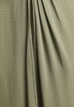 Tussah Rea - Maxi-Jurk - Khaki 11 Tussah Rea - Maxi-Jurk - Khaki -Tussah b4022eb700ec4a76aed5f3e20becfb25