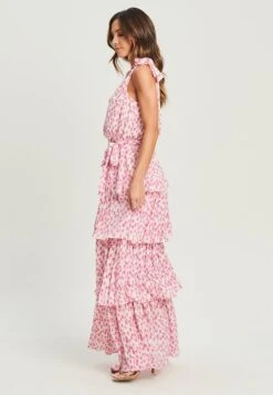 Tussah Angela- Maxi-Jurk - Pink Floral Plisse -Tussah ba9e5cfb6ee14faba8f3c1c58afd9e4e