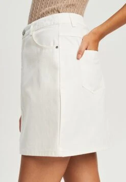 Tussah Lola- Minirok - White 10 Tussah Lola- Minirok - White -Tussah c5db3dbd31644f09a7634e265421a183