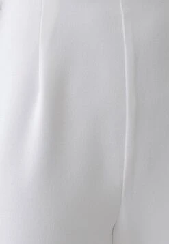 Tussah Elsa - Jumpsuit - White 11 Tussah Elsa - Jumpsuit - White -Tussah f6b937b9354a4cada2c03379e63e4a91